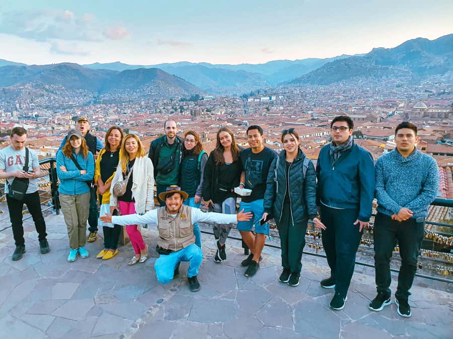 Cusco: Historic Walking Tour with Pisco Sour and Music Show - Qoricancha and the Sun Temple