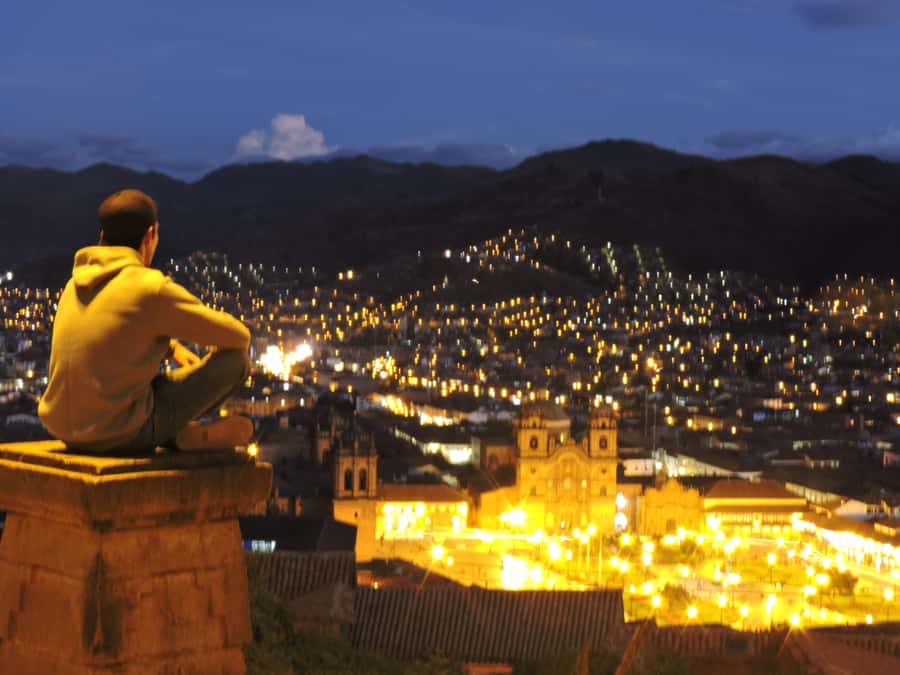 Cusco: Legends and History Night Tour with Pisco Sour - The guide makes the difference