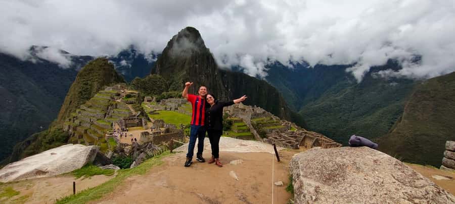 Cusco: Machu Picchu Day Trip with Train + Entrance ticket - From Cusco’s historic center to Ollantaytambo