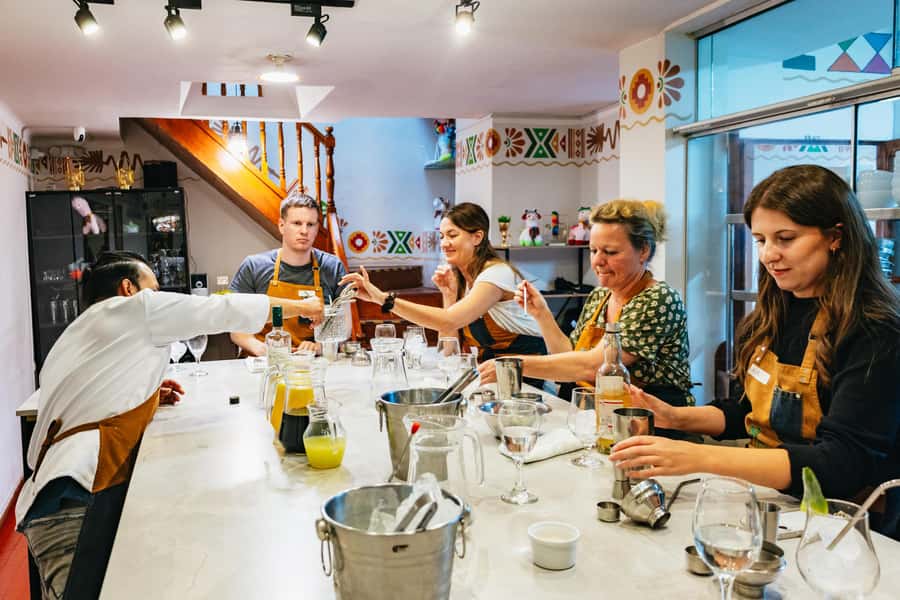Cusco: Peruvian Cooking Class, Cocktails & Local Market Tour - Dietary choices and what to tell the chef