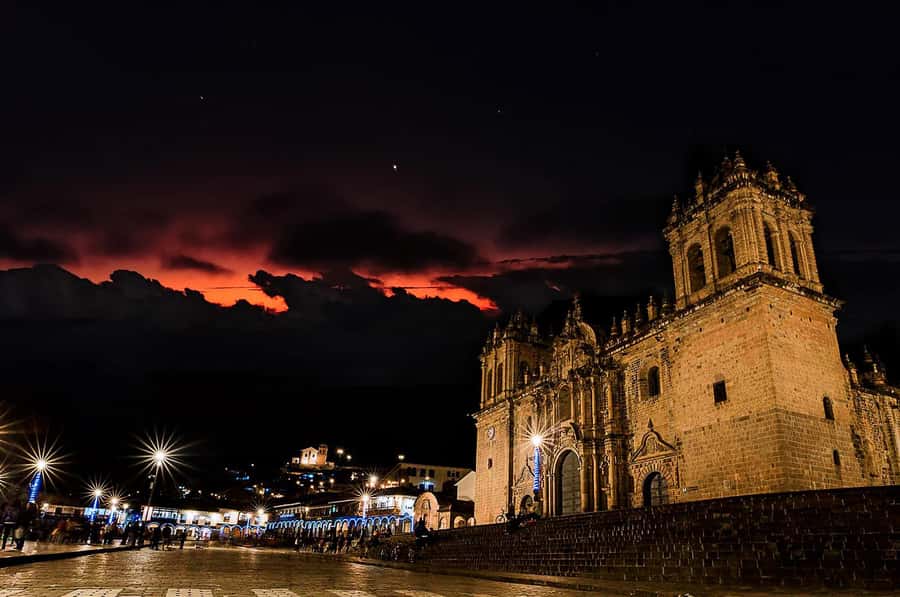 Cusco: Planetarium and Night Tour with Dinner and Pisco Sour - Starting at San Pedro Market