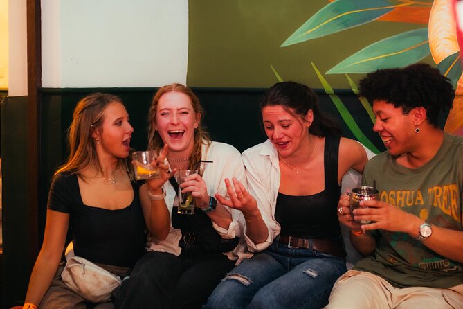 Cusco Pub Crawl: Bar Tour, Drinks And Club with no waiting lines - Starting above Cusco at Limbus Restobar