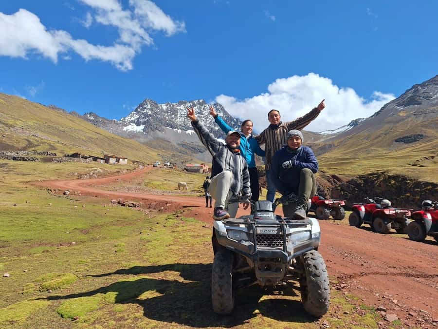 Cusco: Rainbow Mountain In Quad Bikes /walk 5 minutes/+meals - The Rainbow Mountain viewpoint and Red Valley