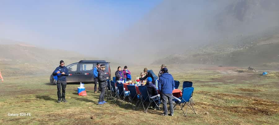 Cusco: Rainbow Mountain & Red Valley Tour with Picnic meals - Who should book this mountain day