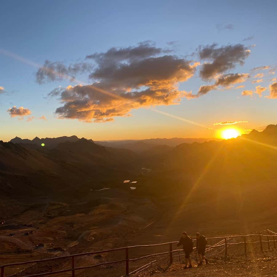 Cusco: Rainbow Mountain Tour at Sunset Without the Crowds - The Rainbow Mountain viewpoint at sunset