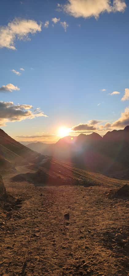 Cusco: Rainbow Mountain Tour at Sunset Without the Crowds - Red Valley and the return route