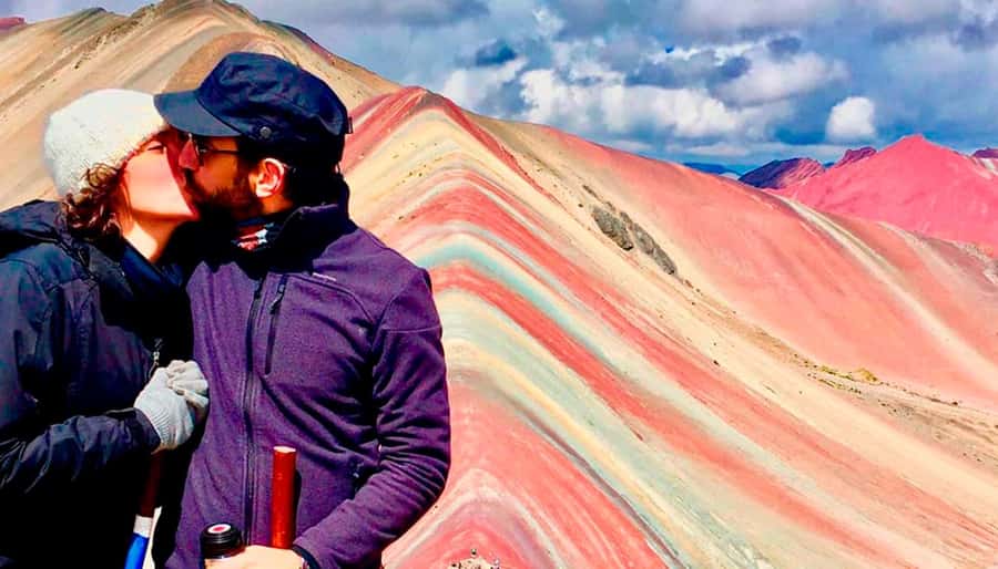 Cusco: Rainbow Mountain Tour with Meals & Red Valley Option - The 5,200-Meter Hike to Vinicunca