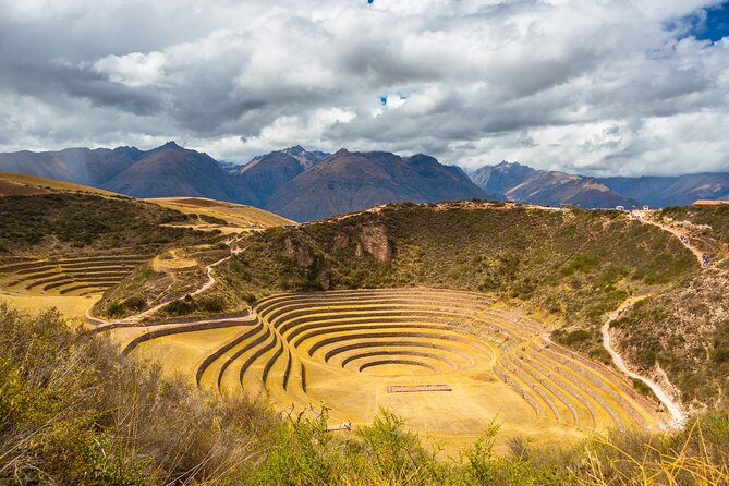 Cusco : Sacred Valley & Inca Trail to Machu Picchu 3 days - The first night needs a hotel check