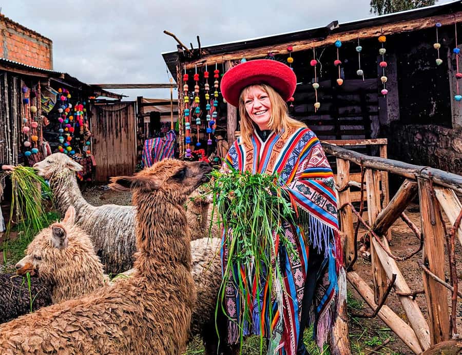 Cusco:Sacred Valley Pisaq,Ollantaytambo,Chinchero with Lunch - Who will enjoy this most