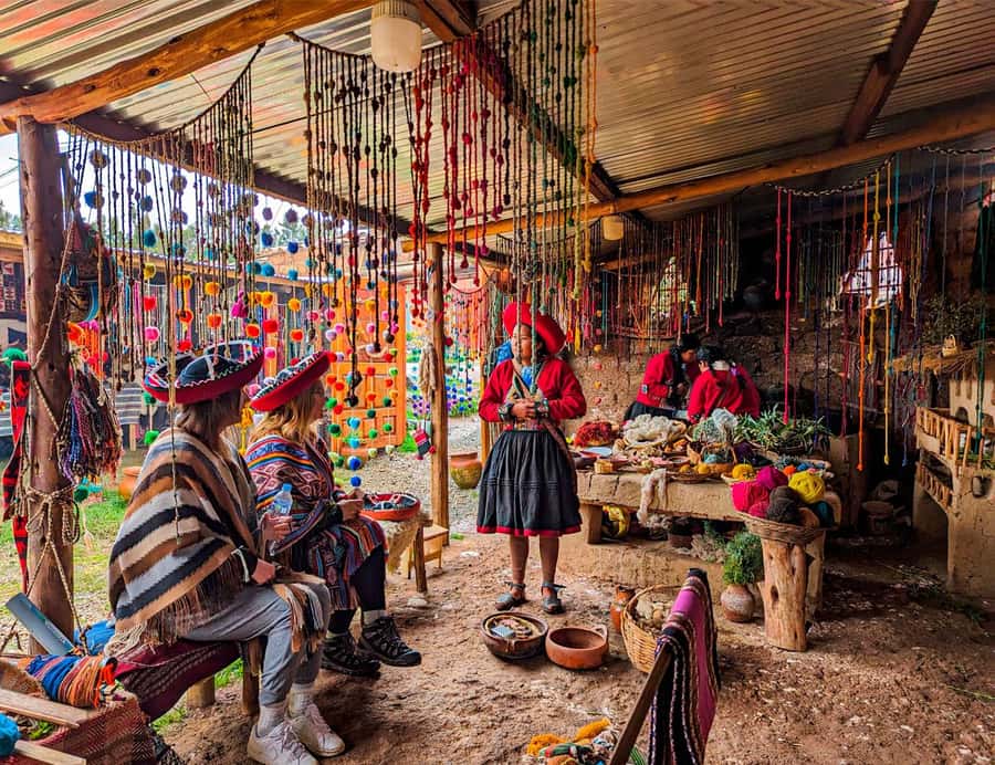 Cusco:Sacred Valley Pisaq,Ollantaytambo,Chinchero with Lunch - Urubamba lunch: a real bright spot in the middle of the day