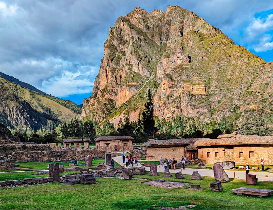 Cusco:Sacred Valley Pisaq,Ollantaytambo,Chinchero with Lunch - Transport, timing, and the shape of the day