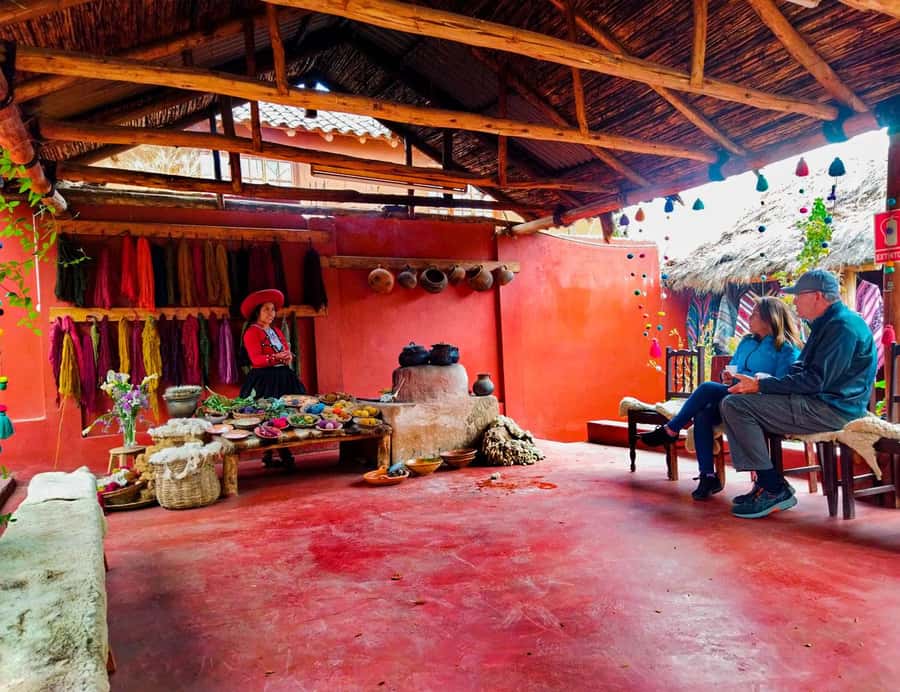 Cusco:Sacred Valley Pisaq,Ollantaytambo,Chinchero with Lunch - The 70-soles ticket and the true value