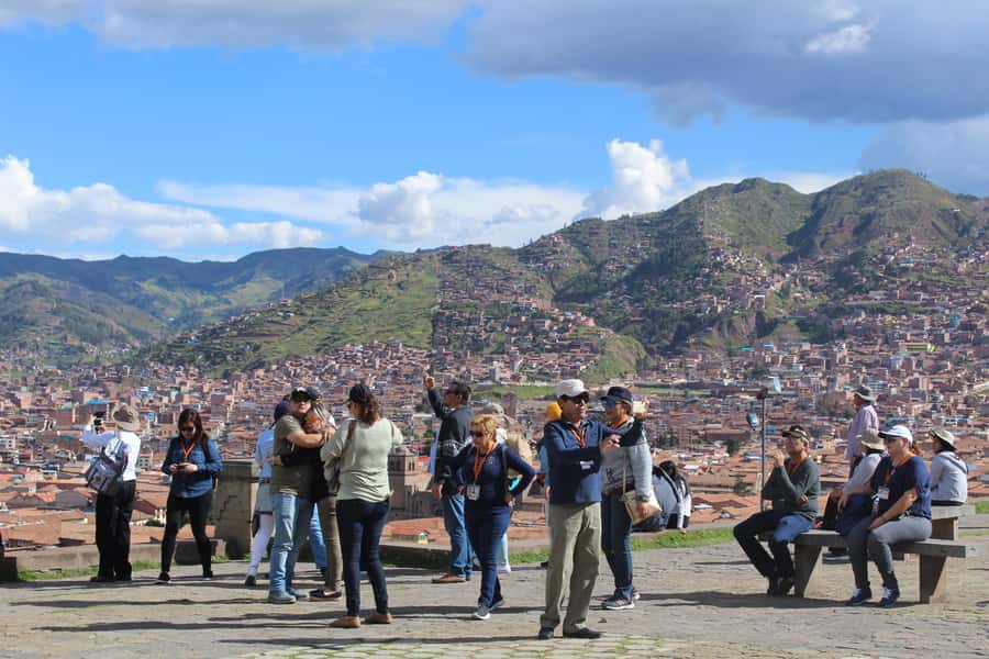 Cusco: Sightseeing Tour of the City on an Open-Top Bus - The Andean ceremony and alpacas