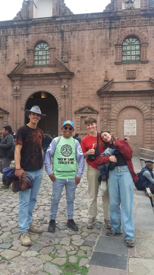 Cusco: Walking Tour with a Local Guide - Loreto Street shows colonial walls beside Inca craft