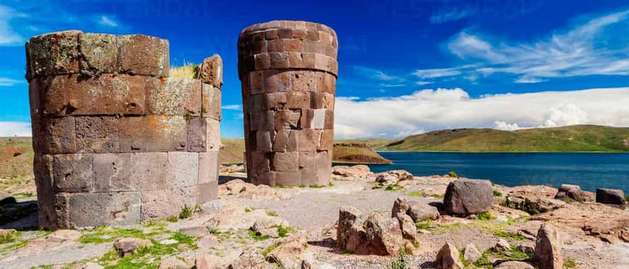 Discover the Celestial Wonder of Sillustani: Towers of Time - The 90-minute walk among the Chullpas