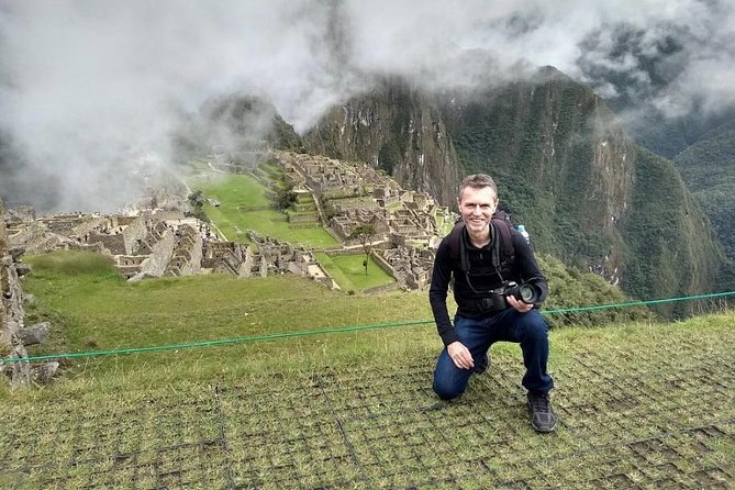 Essential Machu Picchu Full Day Tour - Lunch and rest in Aguas Calientes