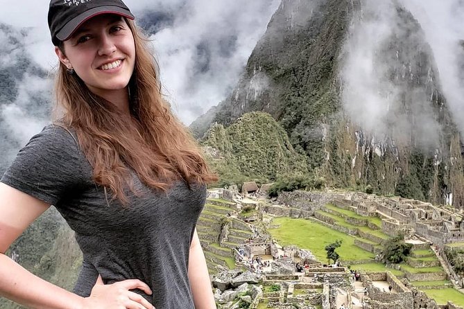 Exclusive Huayna Picchu Tour in 1 Day from Cusco - Descending by bus and finding time in Aguas Calientes