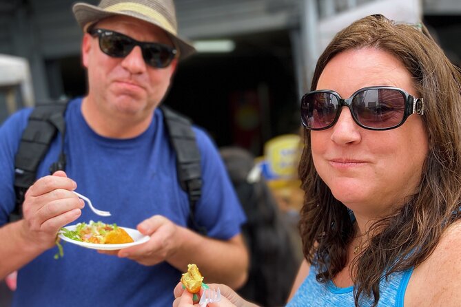 Experience Lima: Taste 12 Snacks and Visit Top Monuments - Chinese-Peruvian flavors in Barrio Chino