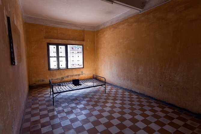 Exploring the Best of Phnom Penh: A Full Day Tour - Choeung Ek closes the day on a somber note