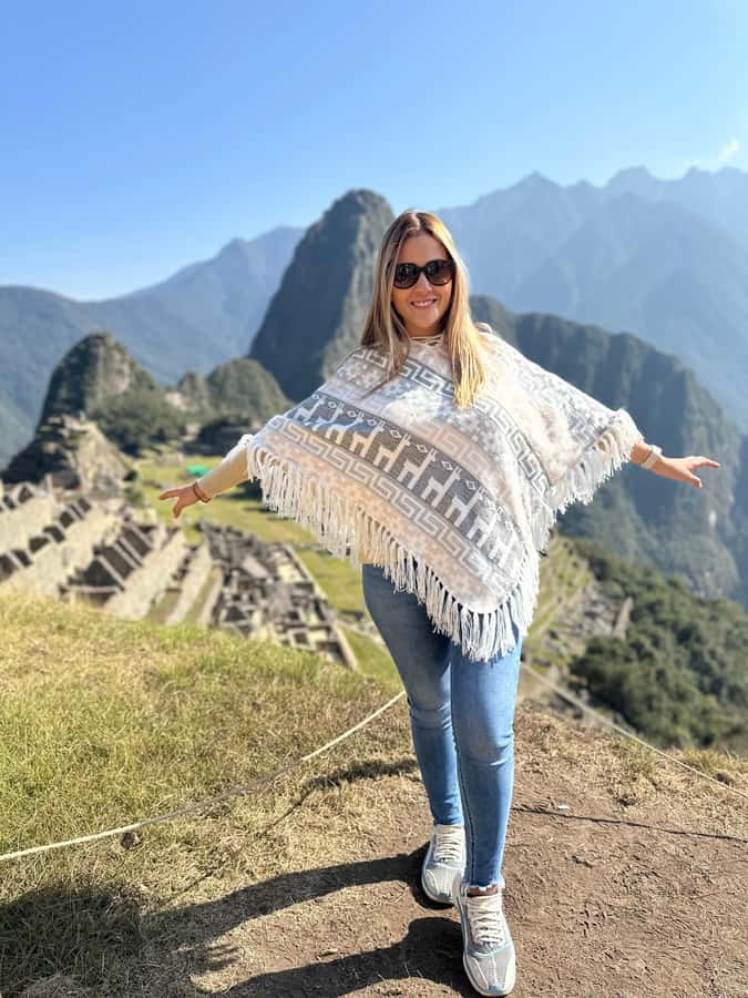 From Aguas Calientes: Machu Picchu guided tour with tickets - Communication and last-minute help
