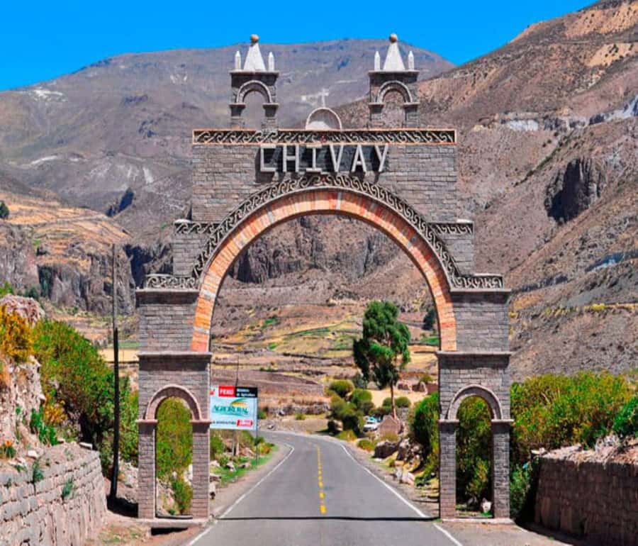 From Arequipa: 2-Day Colca Canyon Tour with Transfer to Puno - Day 1: From Arequipa to Chivay