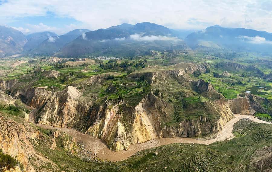 From Arequipa: Colca Canyon & La Calera Thermal Waters - Reaching Colca Canyon and the condor lookout