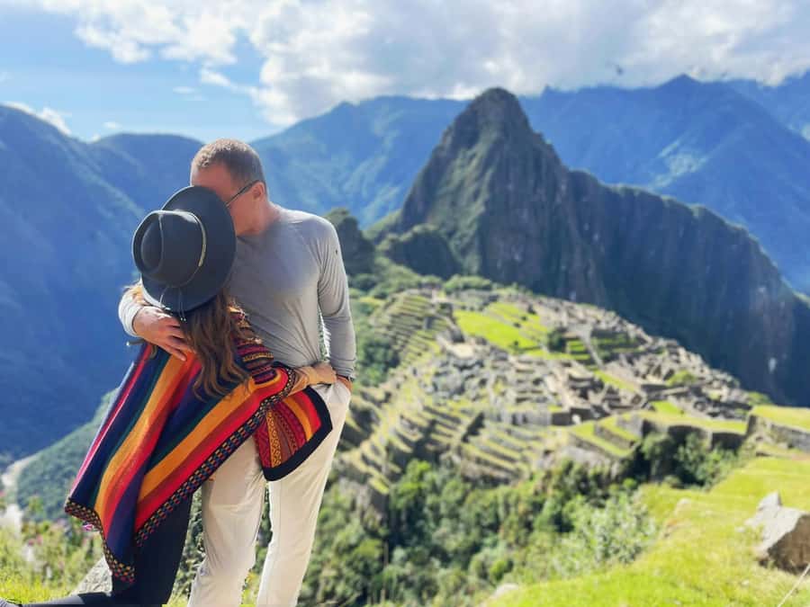 From Cusco: 1-day Machu Picchu Tour by Train - 4:00 AM pickup and the road to Ollantaytambo