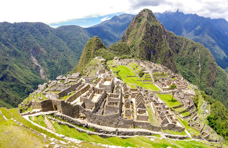 From Cusco: 2-Day Inca Trail to Machu Picchu - Day two: walking or taking the first bus