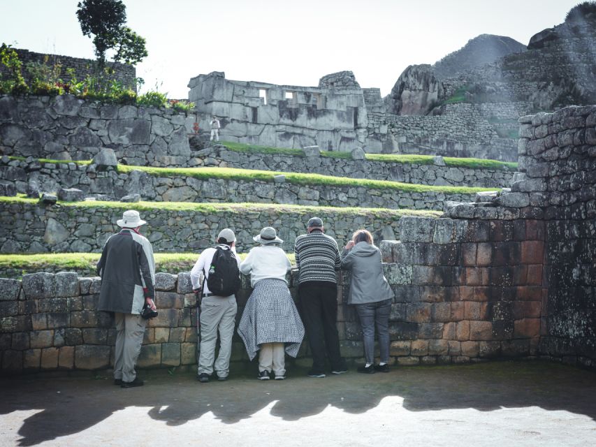 From Cusco: 2-Day Sacred Valley and Machupicchu by Train - Guides, group size, and organization