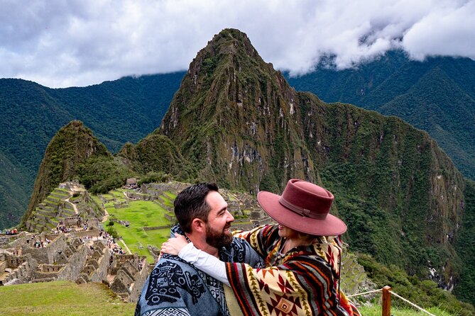 From Cusco - 2-Day Tour to the Sacred Valley and Machu Picchu with Lunch - Machu Picchu before the crowds build