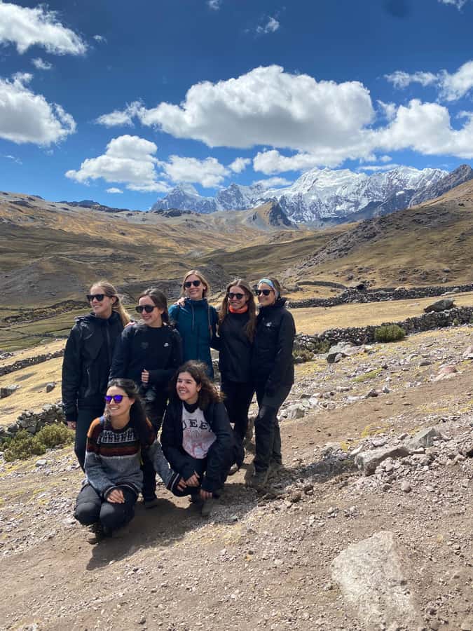 From Cusco: 7 lakes with hot springs in Ausangate and meals - The early ride south from Cusco