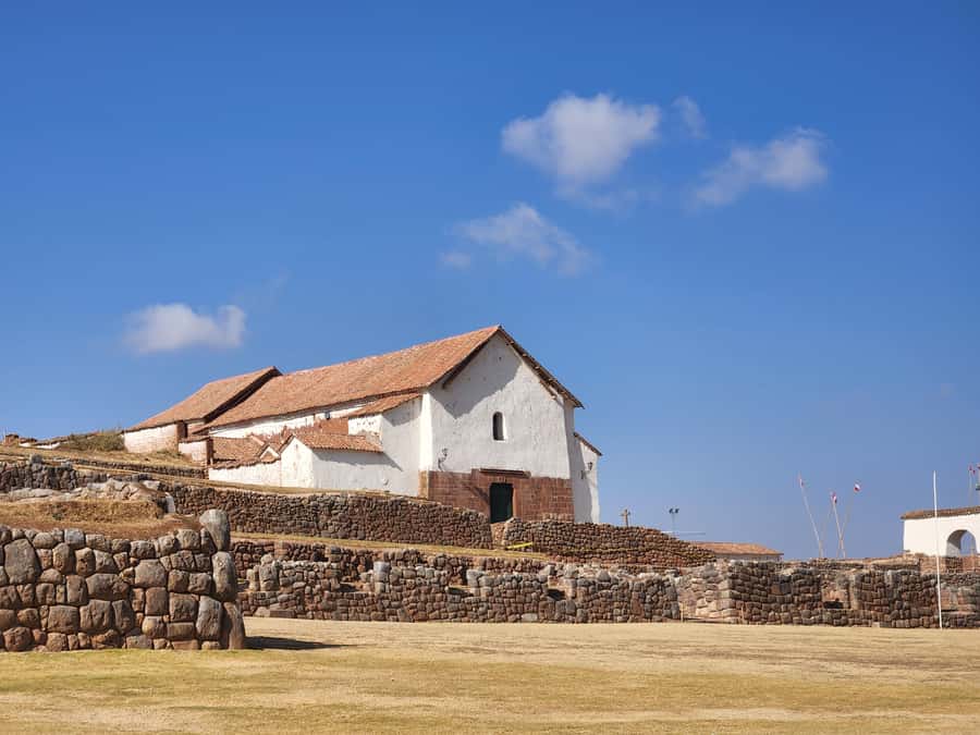 From Cusco: Chinchero, Moray, Maras and Ollantaytambo - Chinchero: ruins, weaving, and a useful first stop