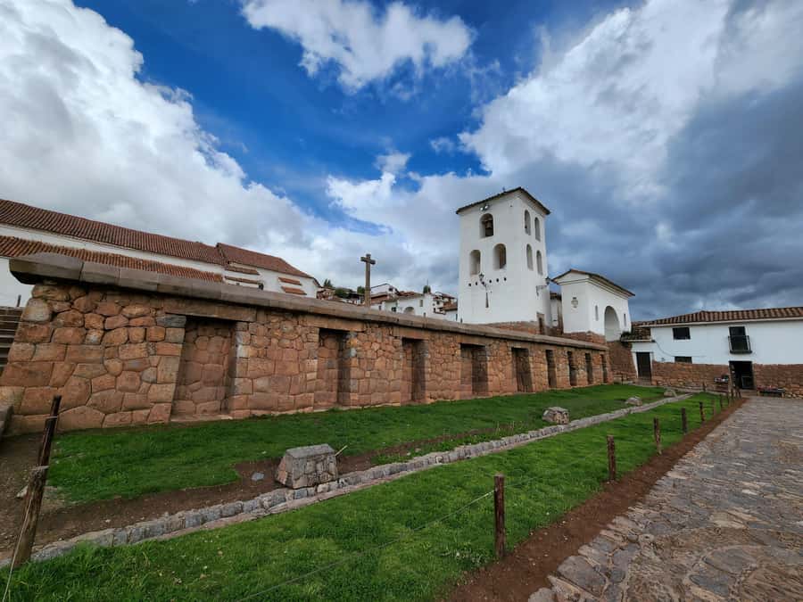 From Cusco: Chinchero, Moray, Maras, Ollantaytambo, Pisaq - Urubamba lunch breaks up the long day