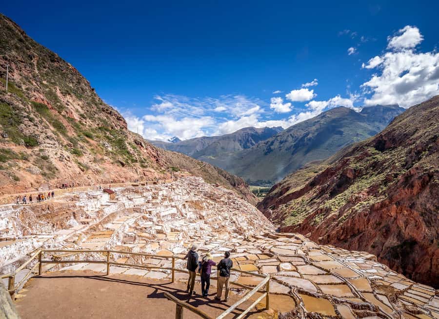 From Cusco: Chinchero Weavers, Moray, Maras Salt Mines Tour - Why Moray deserves the first stop