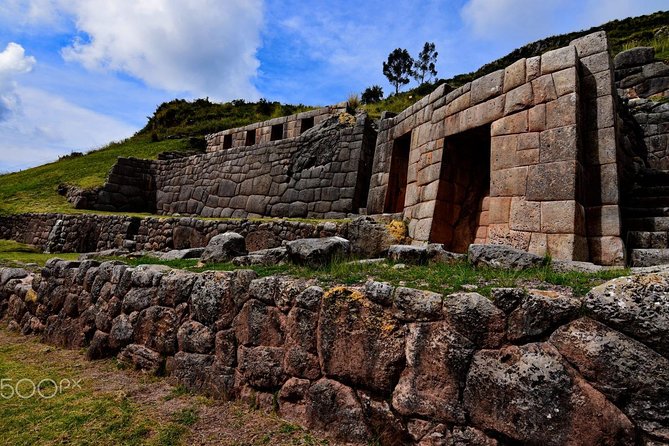 From Cusco City Tour Four Ruins Half Day Tour - Tambomachay: a quiet stop devoted to water