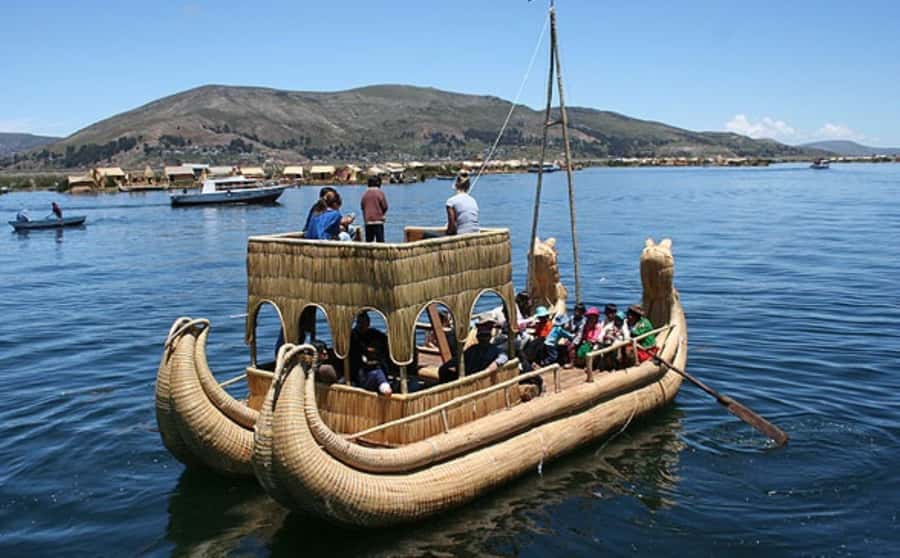 From Cusco: Lake Titicaca with a visit to Uros and Taquile - Cruising Lake Titicaca toward Uros