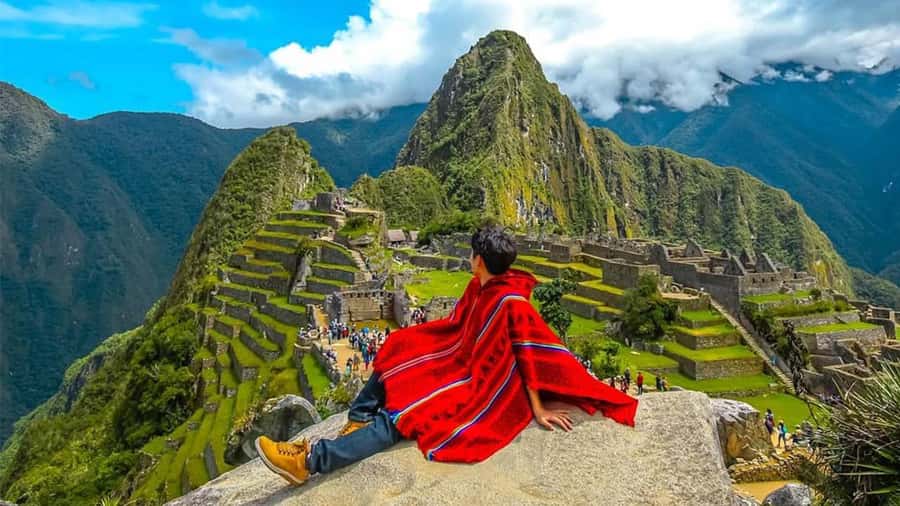 From Cusco: Machu Picchu 2-Day Inca Trail - Hiking toward Wiñay Wayna