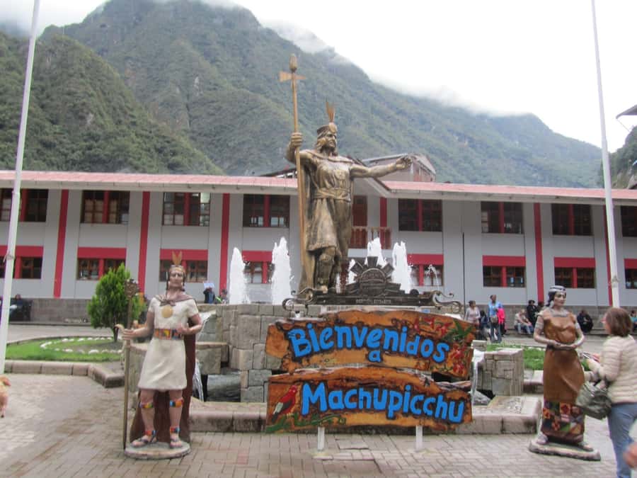 From Cusco: Machu Picchu 2 days - Option One: an overnight trip through Ollantaytambo