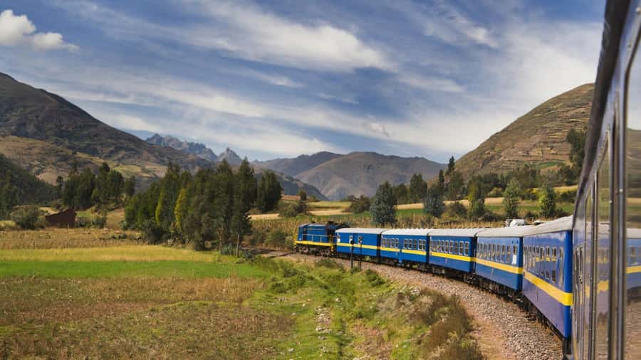 From Cusco: Machu Picchu Full-Day Guided Tour - The early road to Ollantaytambo