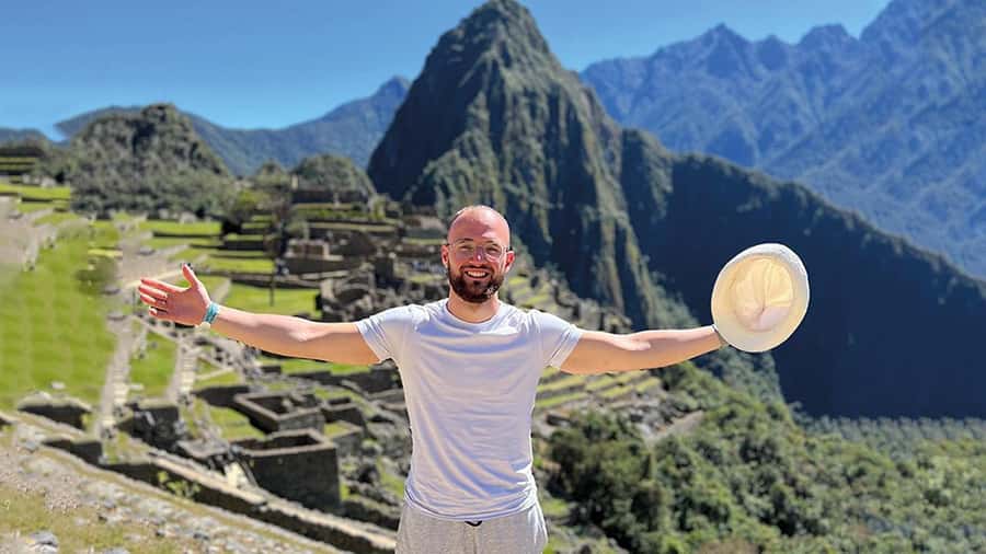 From Cusco: Machu Picchu Tour with Hiking Ticket - What the guided citadel visit adds