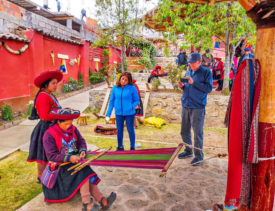 From Cusco: Moray, Maras Salt Mines & Chinchero Weavers Tour - The guide can shape the whole day