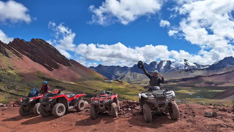 From Cusco: Mountain of colors and red valley on ATVs - Why the ATV route changes the Rainbow Mountain day