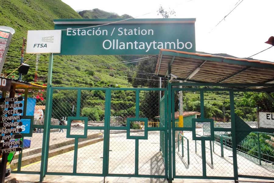 From Cusco: Sacred Valley ending in Ollantaytambo and Lunch - Guide quality and communication