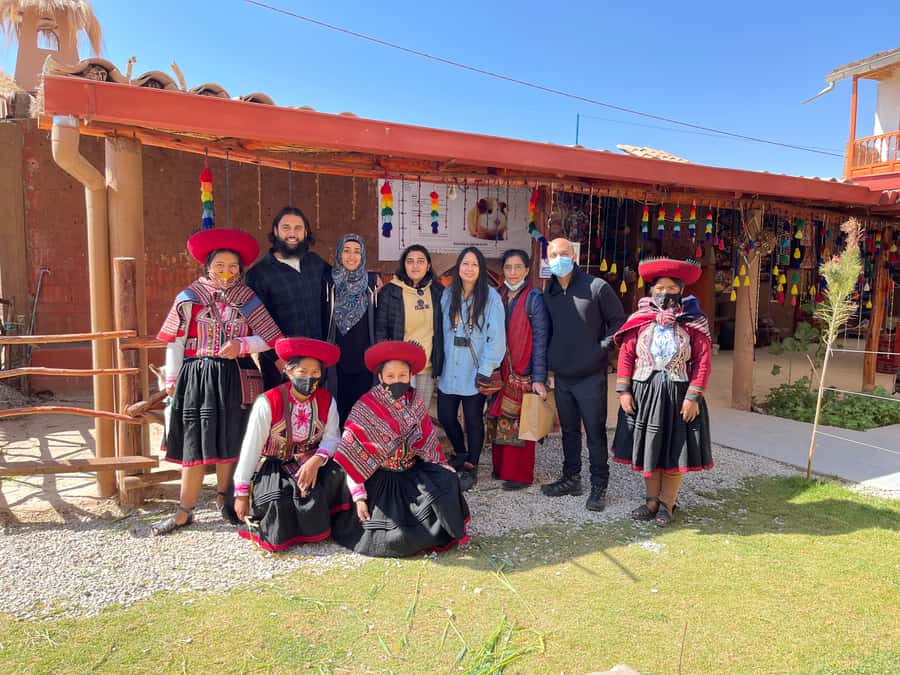 From Cusco: Sacred Valley Tour with Buffet Lunch - Buffet lunch in Urubamba