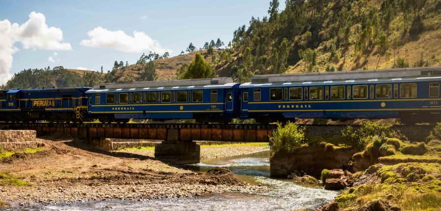 From Cusco: Train Ride and Guided Tour of Machu Picchu - Key details at a glance