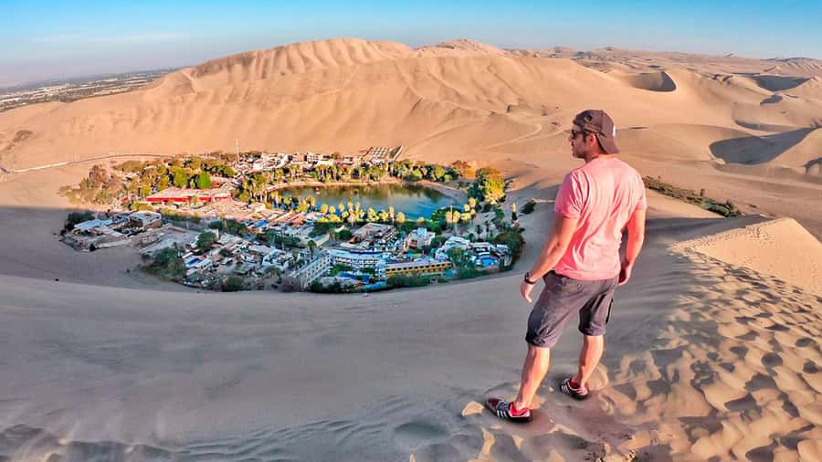 From Huacachina: Sandboarding and Dune Buggy Tour + Income - Leaving Huacachina Lagoon for the dunes