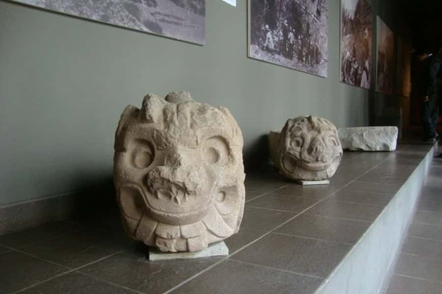 From Huaraz: Chavín de Huantar & Chavín Museum Day Trip - Lunch in Chavín and the private option