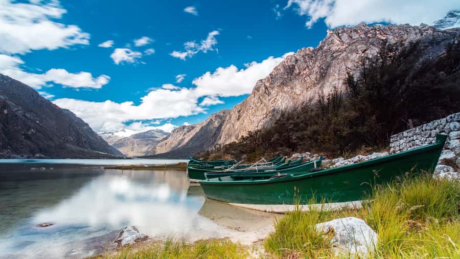 From Huaraz: Lake 69 Trek Day Tour - White Mountain Range - Llanganuco Valley and the national park entrance