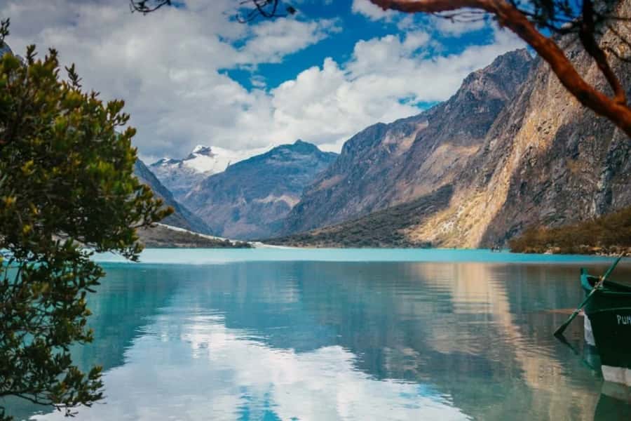 From Huaraz: Tour to Llanganuco Lakes (Chinancocha Lake) - Lunch and the return through Taricá