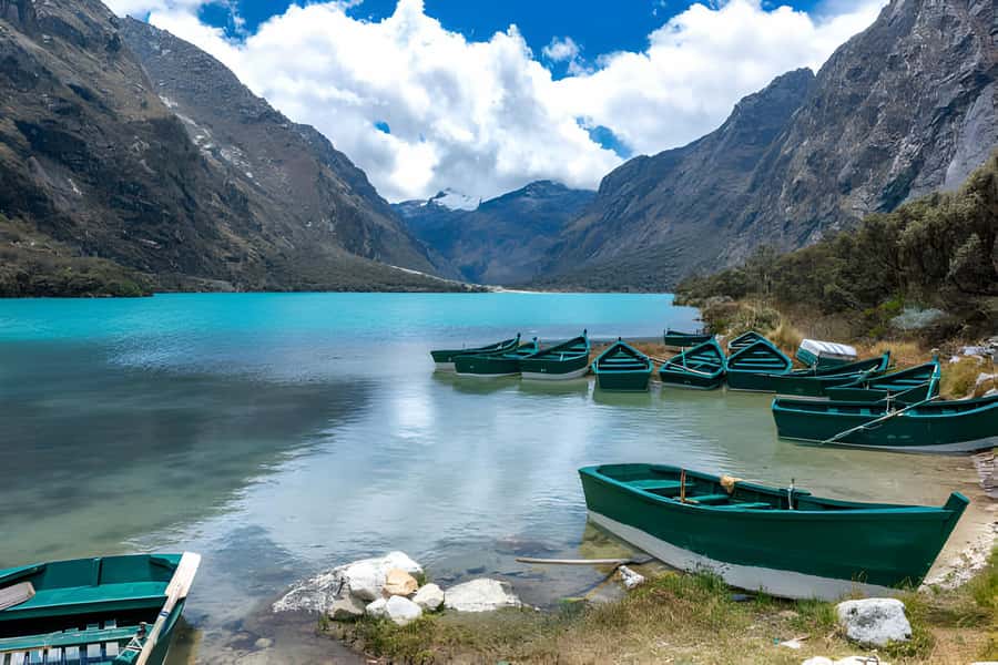 From Huaraz: Tour to Llanganuco Lakes (Chinancocha Lake) - Remembering Yungay at the Cristo Blanco viewpoint